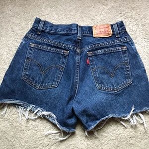 Vintage Levi’s high waisted shorts